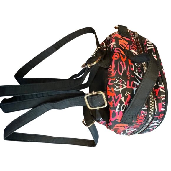 Trendy Mini Graffiti Style Backpack With Love Lettering Print & Adjustable Strap - Picture 6 of 7
